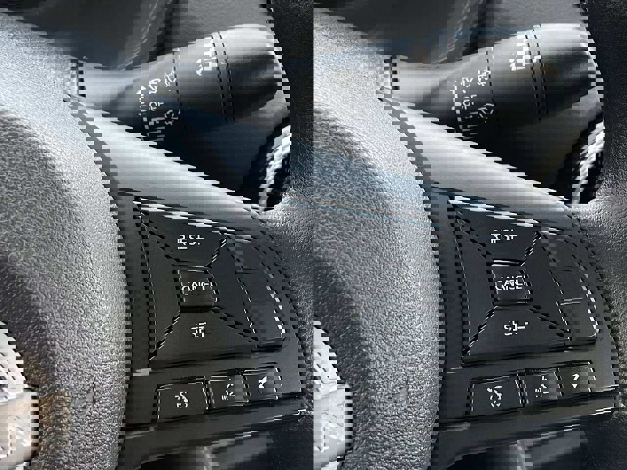 Used 2025 Nissan Sentra S image 25