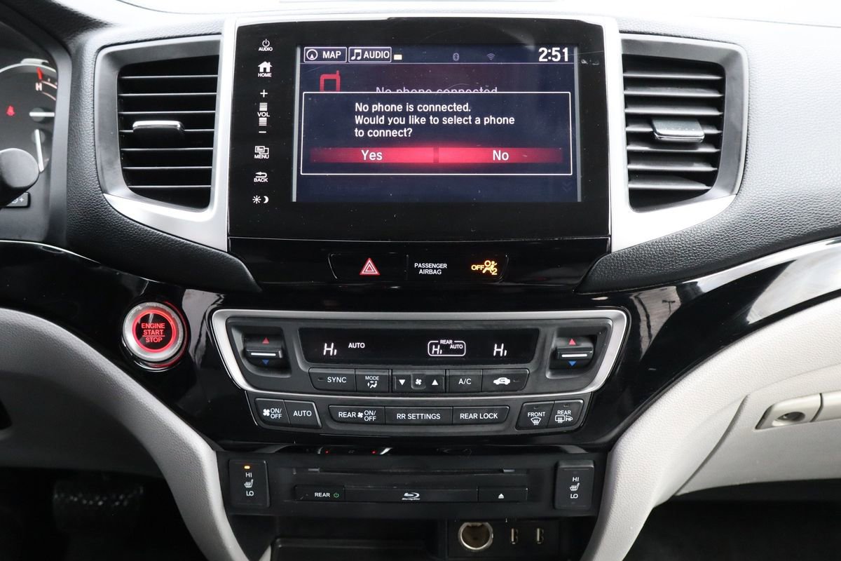 Used 2017 Honda Pilot Touring image 37