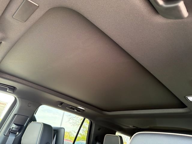 New 2026 GMC Yukon Elevation image 15
