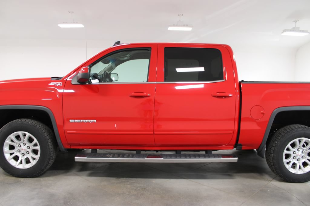 Used 2018 GMC Sierra 1500 SLE w/ SLE Value Package AWD/4WD image 6