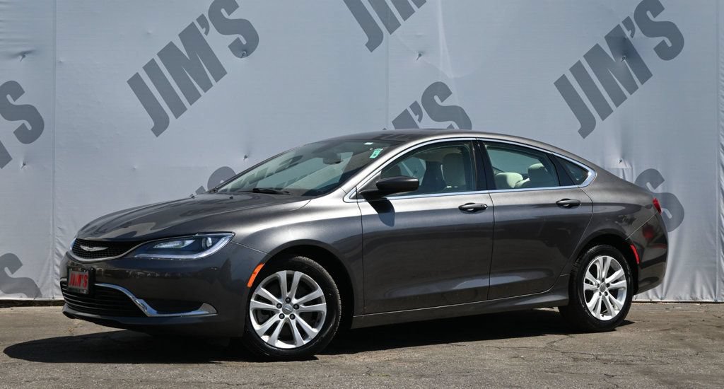 Used 2015 Chrysler 200 Limited w/ Convenience Group FWD image 1