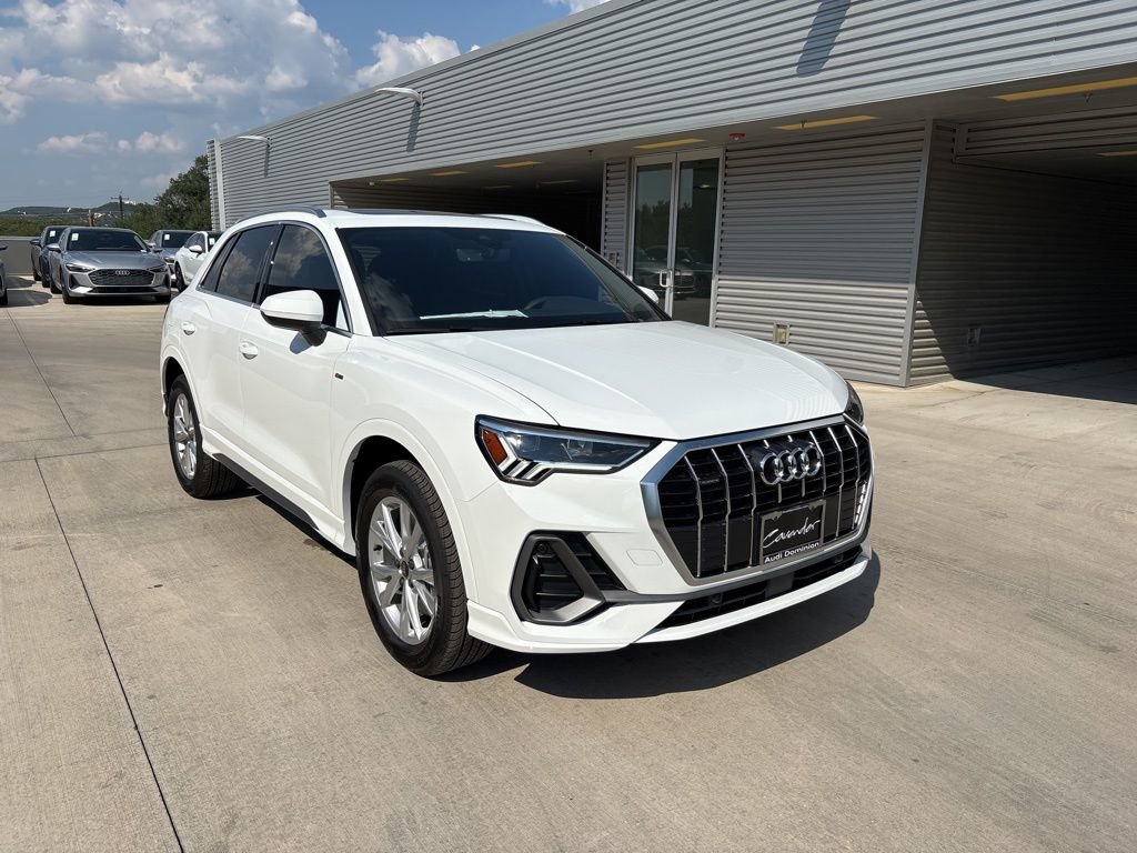 New 2025 Audi Q3 2.0T Premium image 3