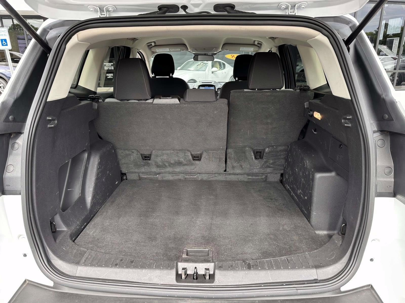 Used 2018 Ford Escape SE w/ SE Sync 3 Package AWD/4WD image 7