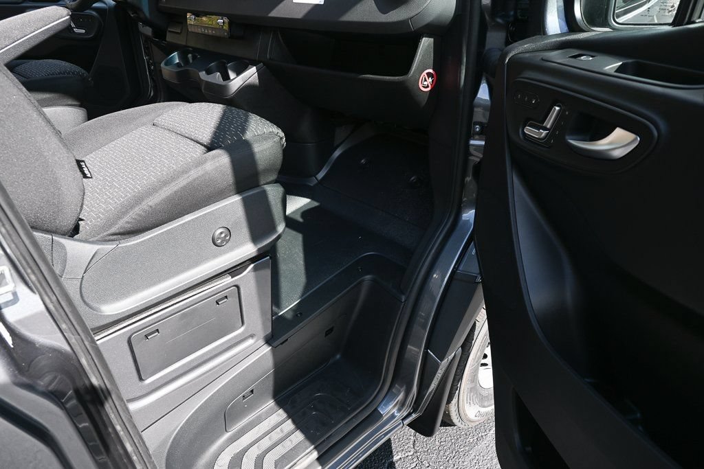 Used 2026 Mercedes-Benz Sprinter 2500 image 19