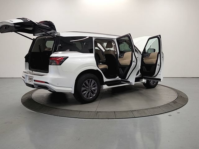 Used 2026 INFINITI QX80 Pure w/ Cargo Package RWD image 13