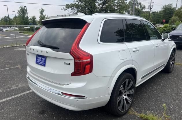 Used 2023 Volvo XC90 B6 Ultimate w/ Protection Package AWD/4WD image 4