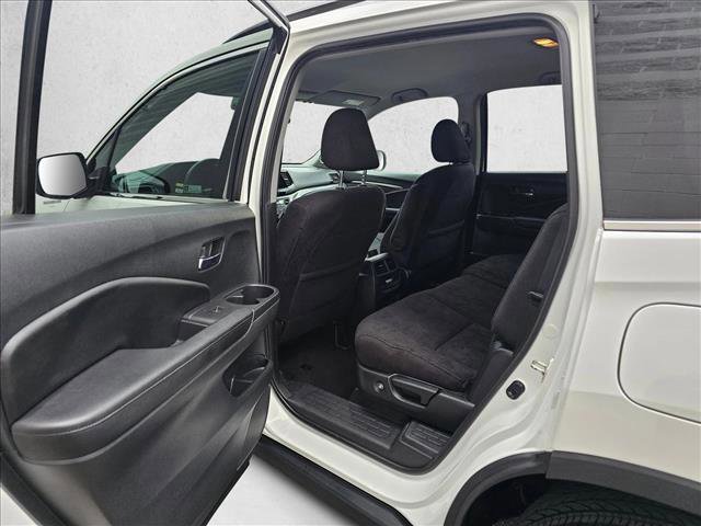 Used 2020 Honda Pilot EX image 14