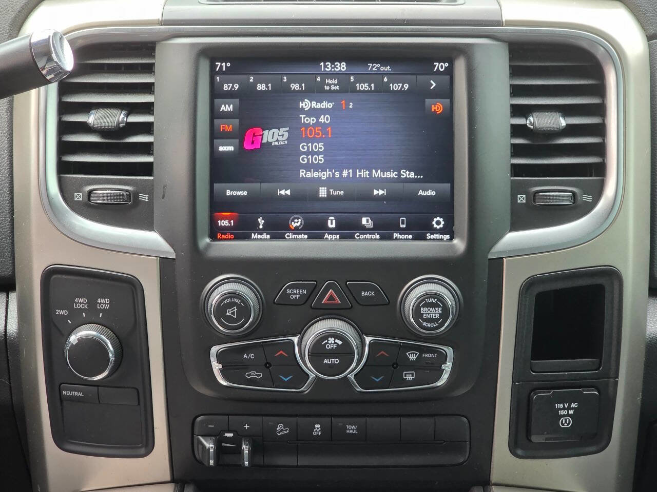 Used 2018 RAM 2500 SLT w/ Luxury Group image 21