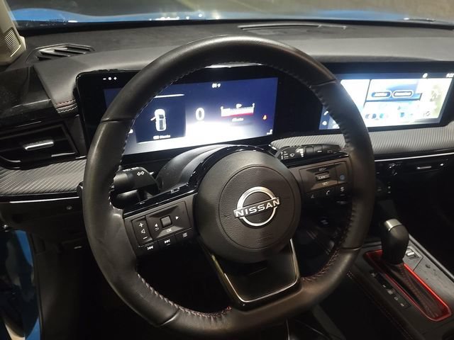 Used 2025 Nissan Kicks SR FWD image 6