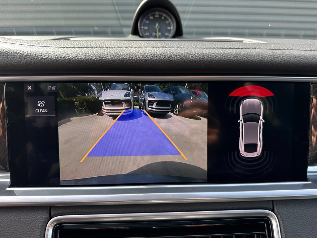 Certified 2018 Porsche Panamera 4 AWD/4WD image 38