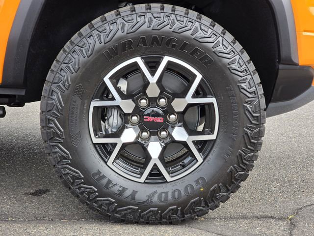 New 2026 GMC Canyon AT4X AWD/4WD image 9