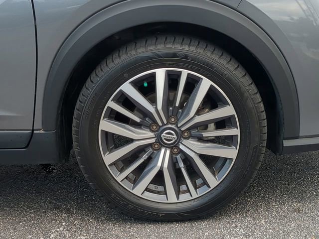 Used 2021 Nissan Kicks SV FWD image 11