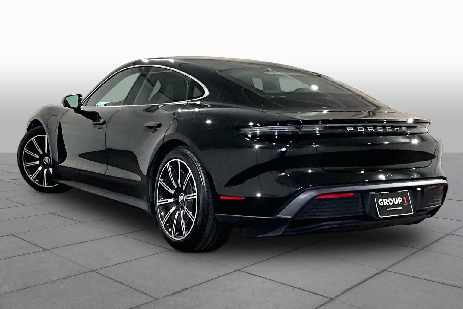 Used 2020 Porsche Taycan 4S AWD/4WD image 11