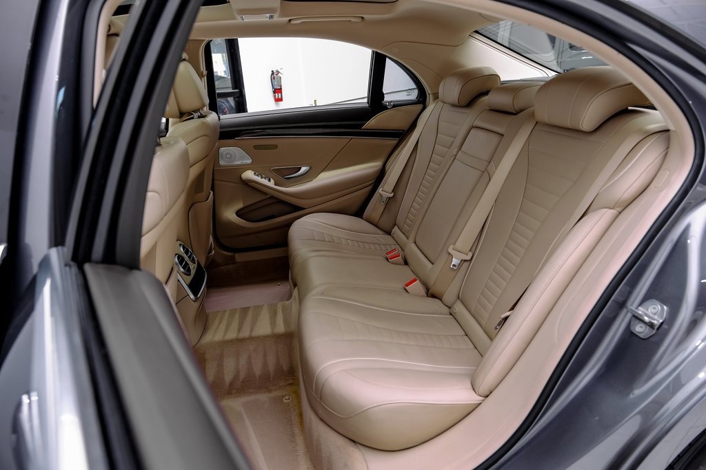 Used 2019 Mercedes-Benz S 560 4MATIC Sedan image 43