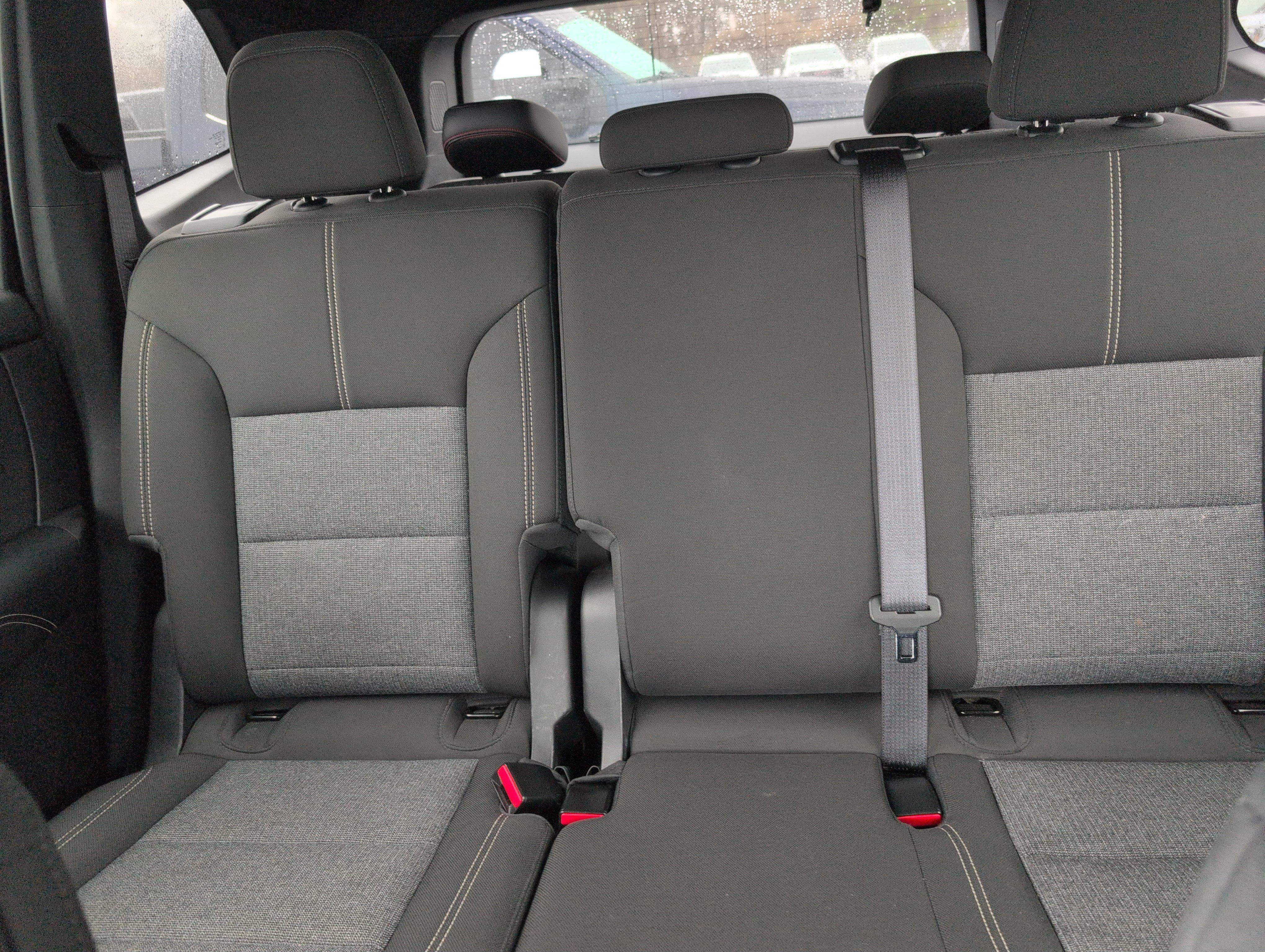 Used 2025 GMC Acadia Elevation image 29