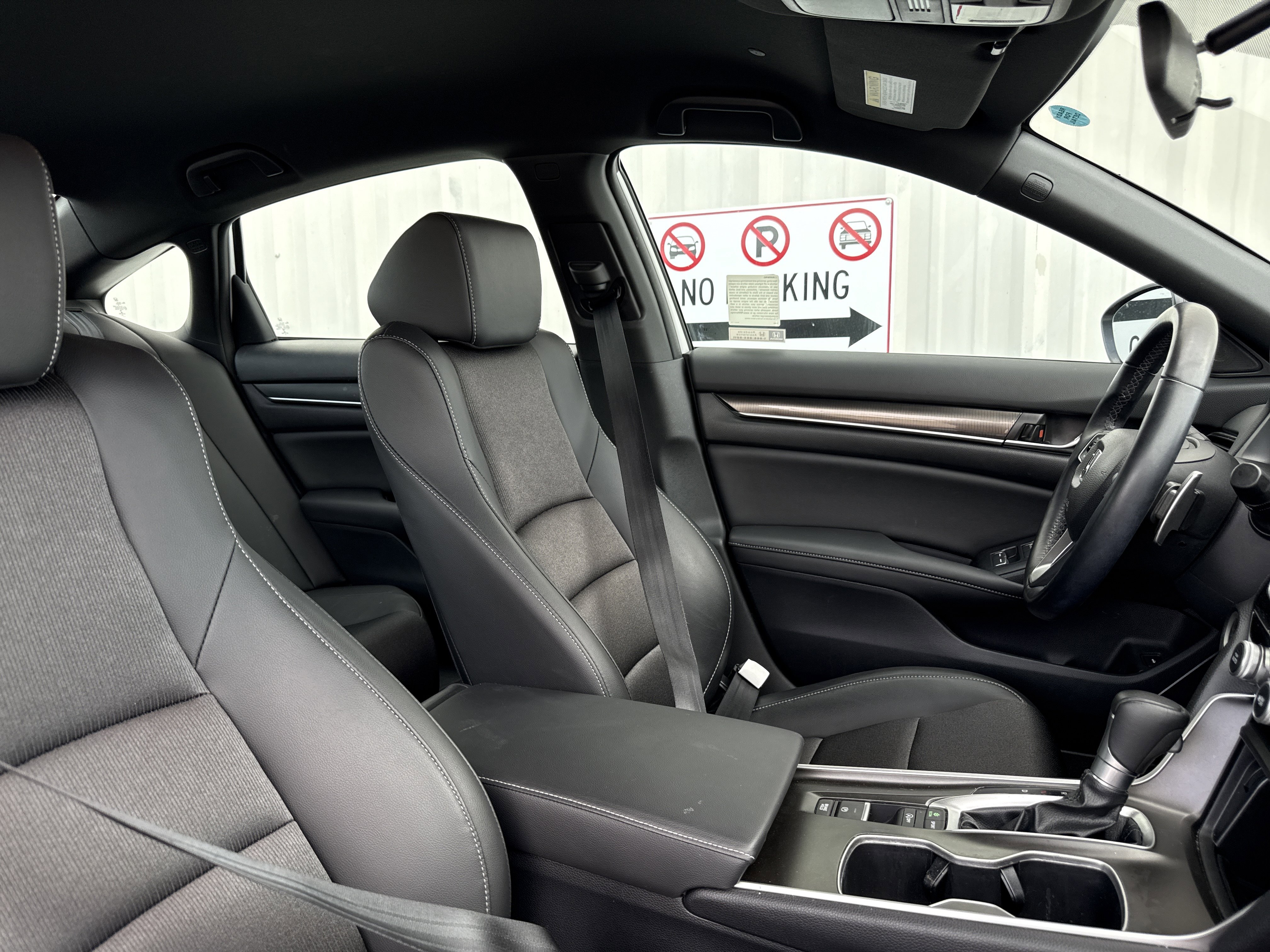 Used 2022 Honda Accord Sport image 35