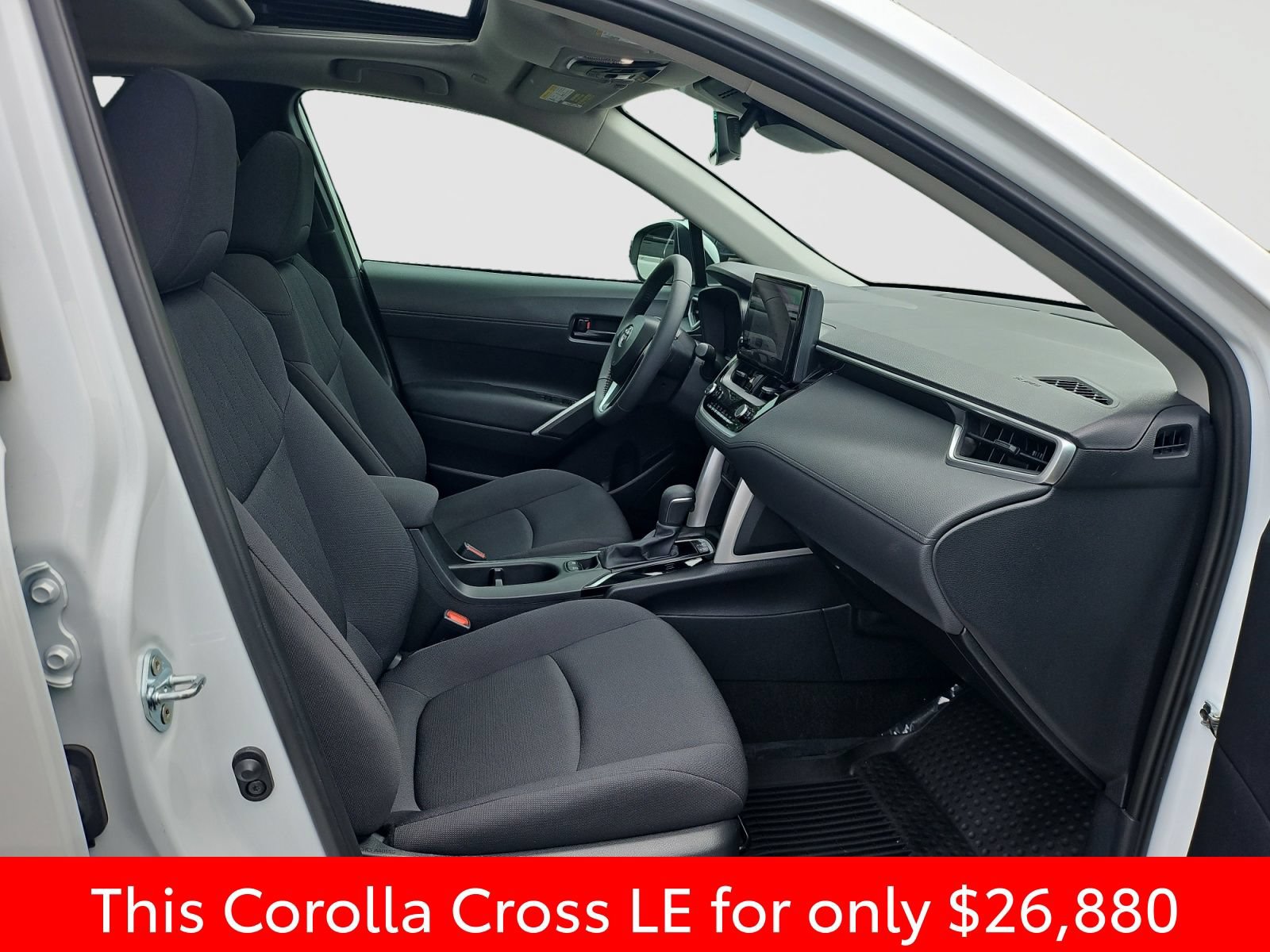 Used 2024 Toyota Corolla Cross LE w/ Moonroof Package FWD image 17