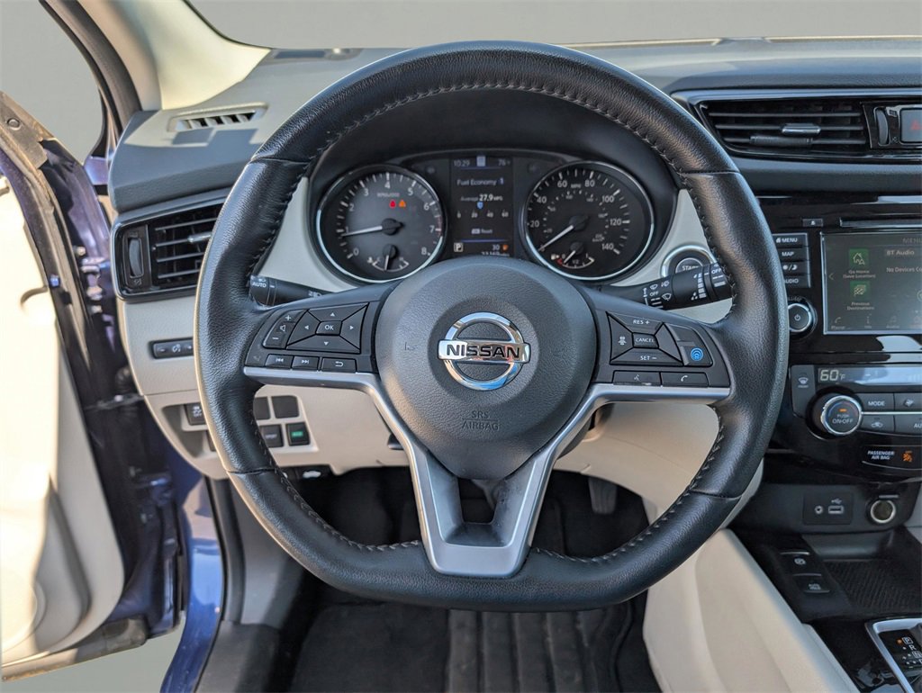 Used 2022 Nissan Rogue Sport SL image 16