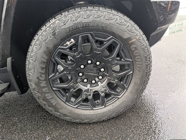 New 2026 GMC Hummer EV SUV image 12