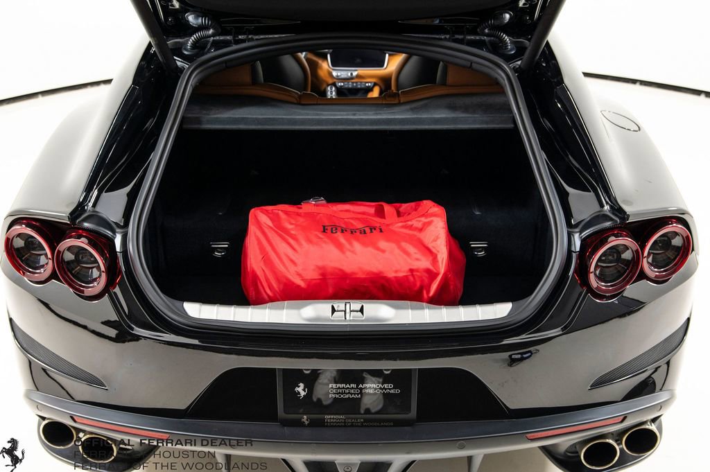 Certified 2018 Ferrari GTC4Lusso AWD/4WD image 32
