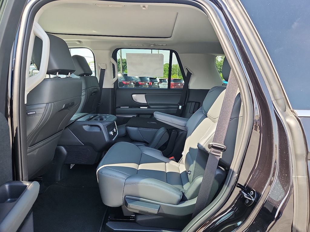 New 2026 Ford Expedition Active AWD/4WD image 5