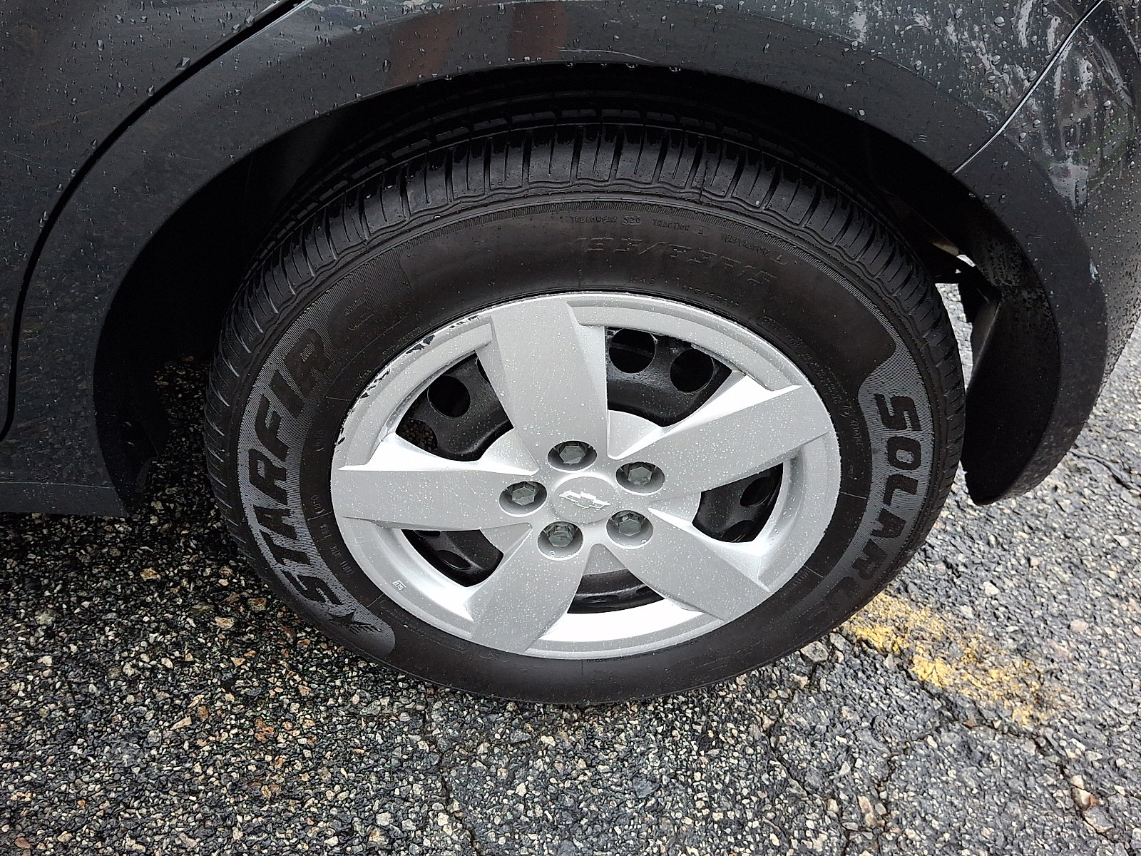 Used 2014 Chevrolet Sonic LS FWD image 31