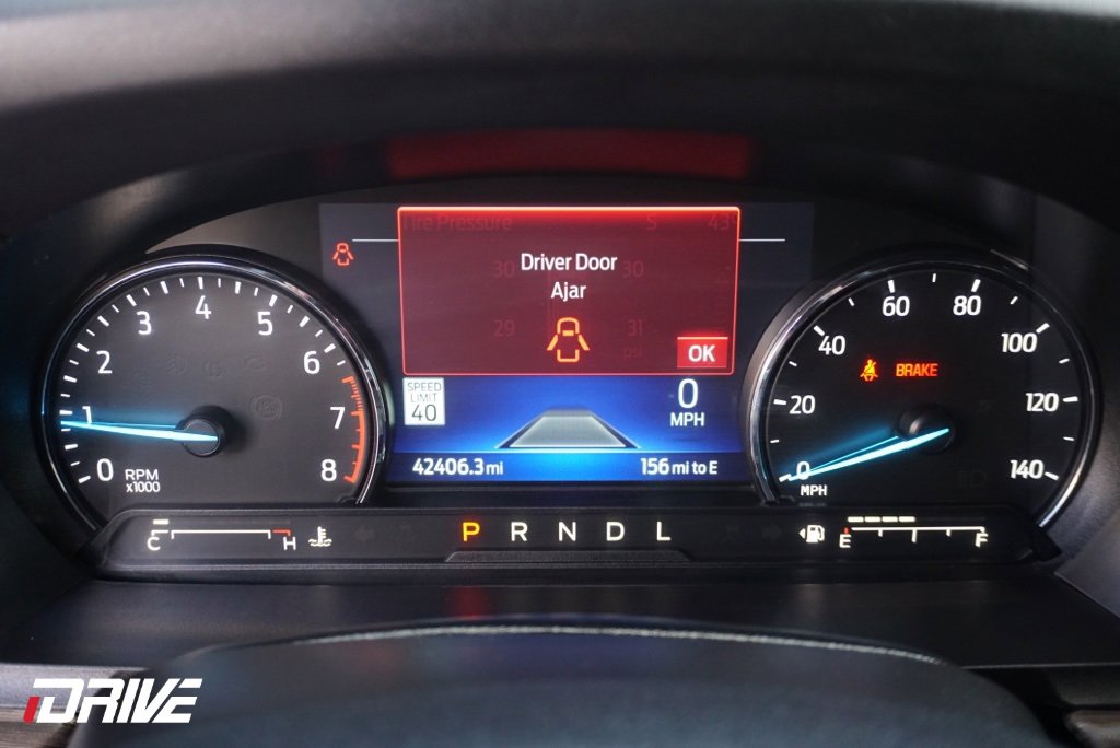 Used 2023 Ford Explorer Limited image 22