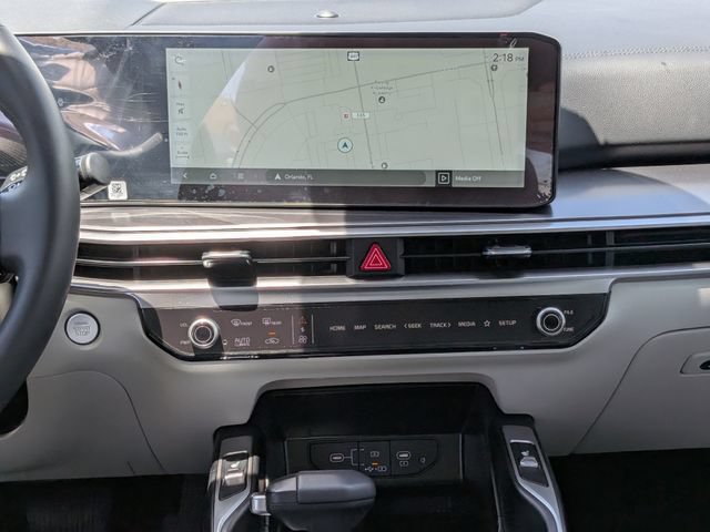 Used 2025 Kia Sorento EX w/ Panoramic Sunroof Package FWD image 17