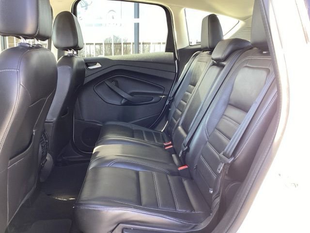 Used 2017 Ford C-MAX Energi Titanium image 28