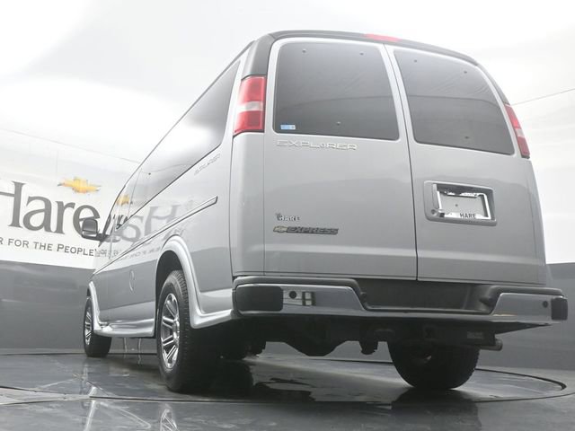 Used 2023 Chevrolet Express 2500 Extended image 63