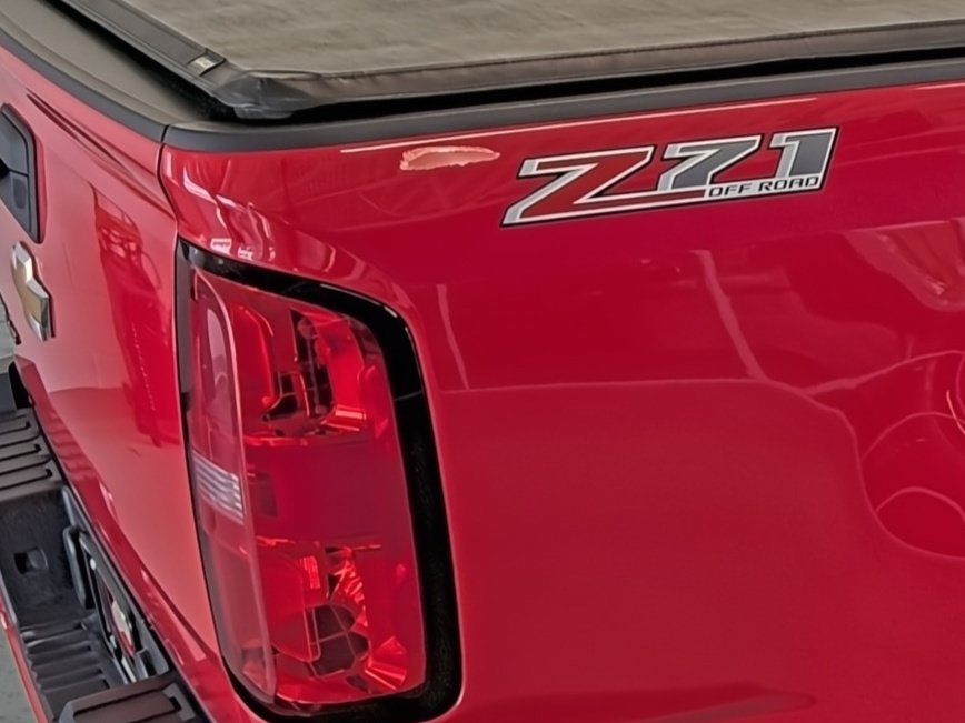 Used 2020 Chevrolet Colorado Z71 AWD/4WD image 15