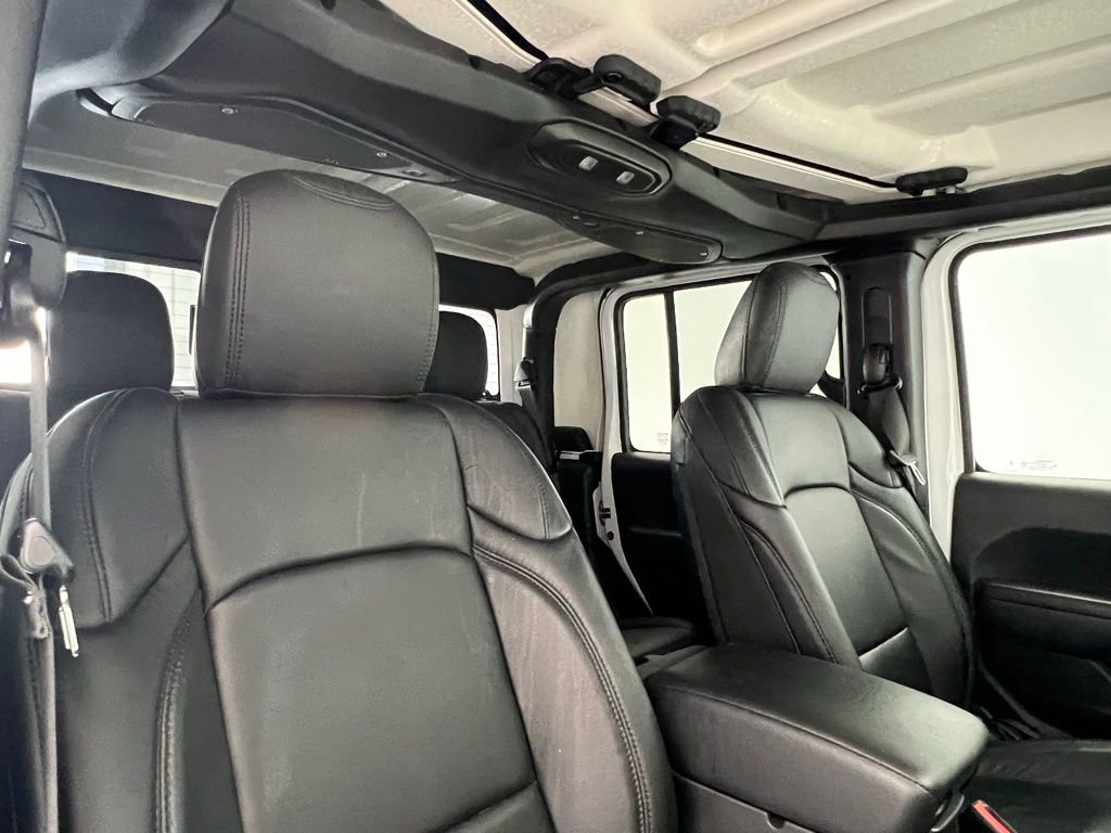 Used 2024 Jeep Gladiator Sport image 7