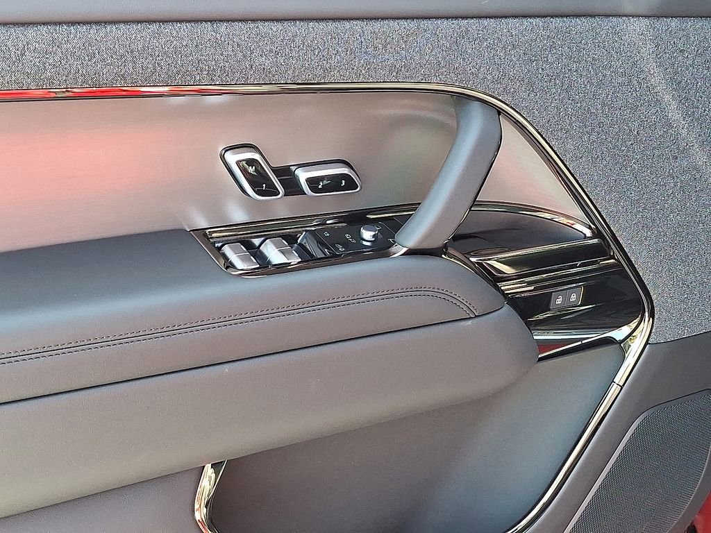 New 2026 Land Rover Range Rover Sport SE AWD/4WD image 8