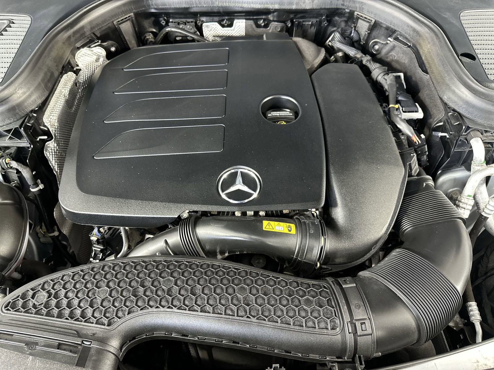 Used 2022 Mercedes-Benz GLC 300 4MATIC w/ Premium Package Lite image 27