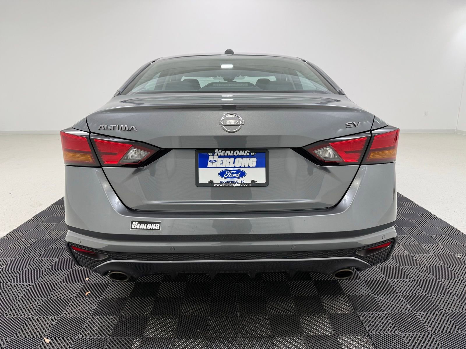 Used 2024 Nissan Altima 2.5 SV w/ SV Premium Package image 6