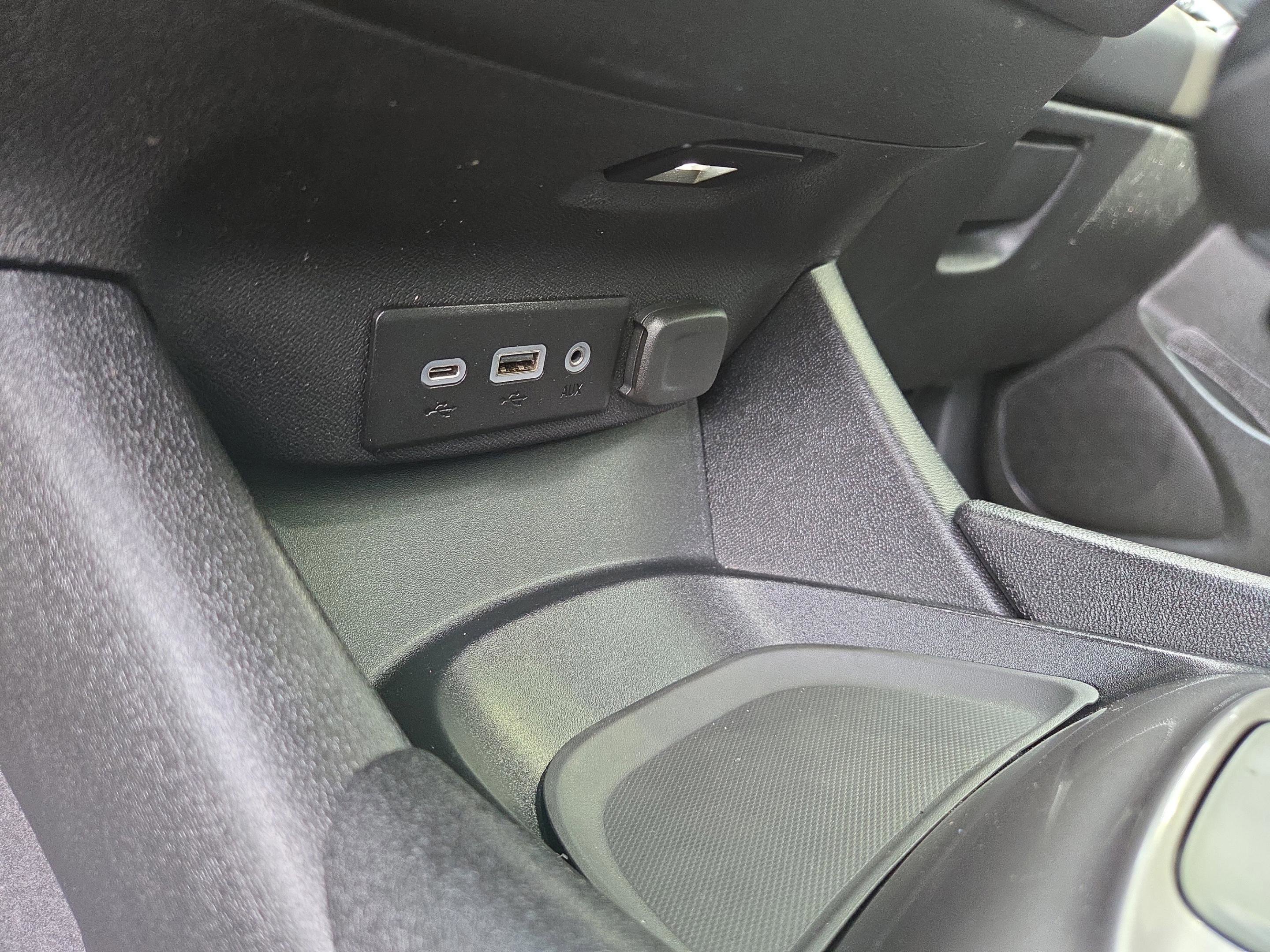 Used 2020 Chevrolet Malibu RS image 21