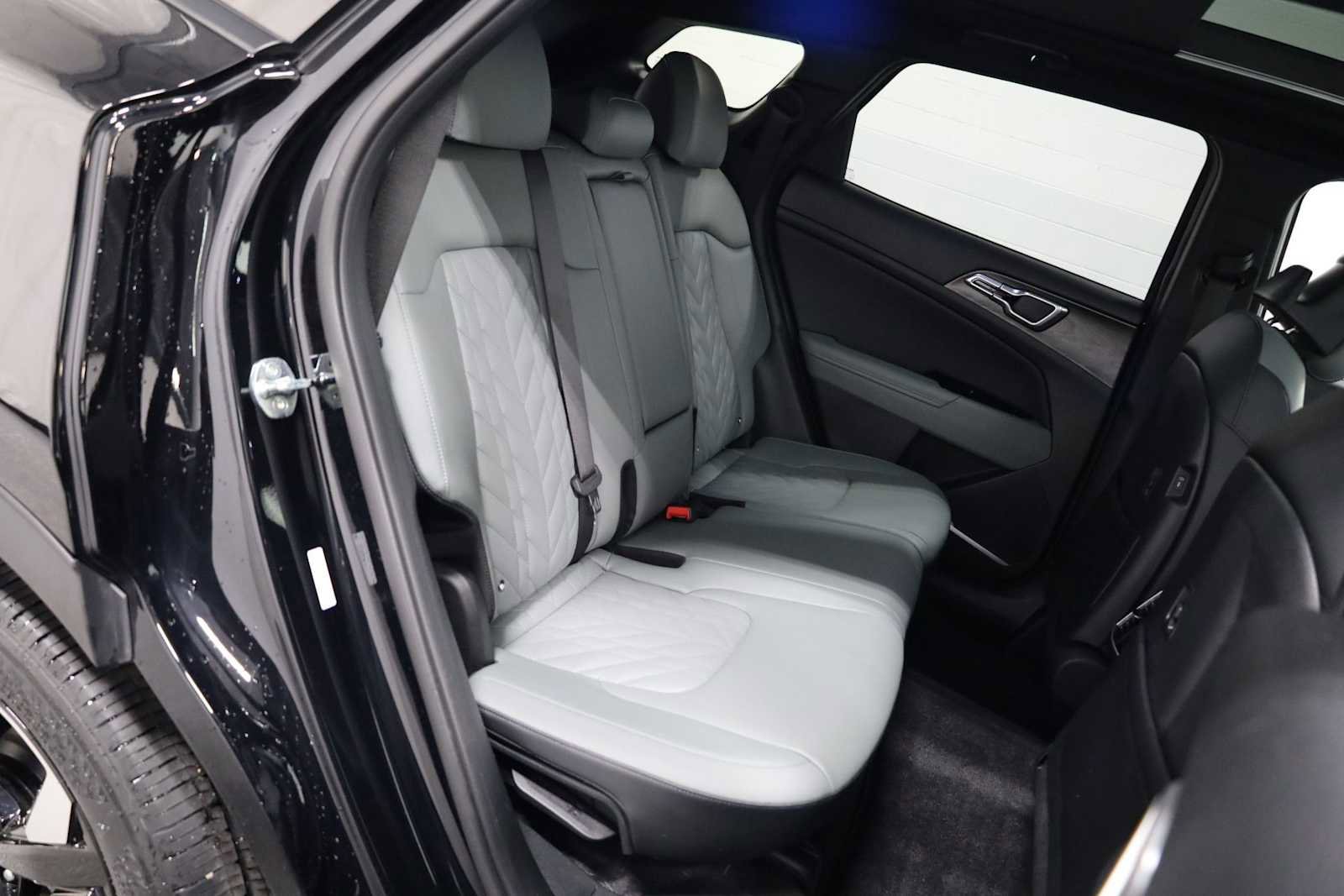 Used 2023 Kia Sportage X-Line w/ X-Line Premium Package image 34