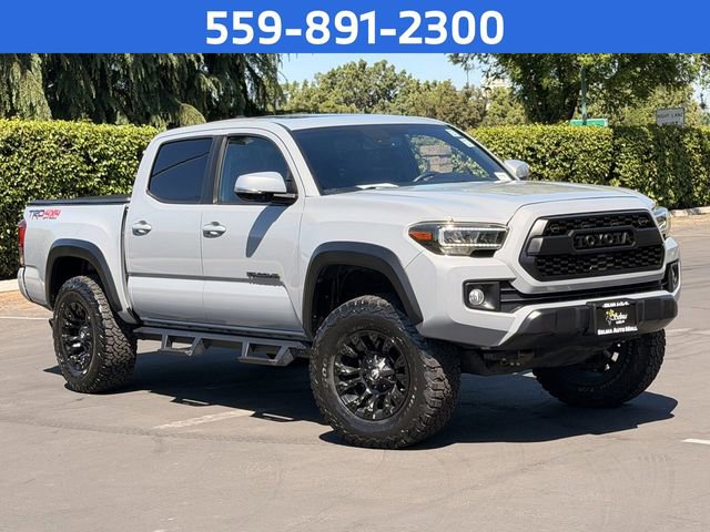 Used 2019 Toyota Tacoma TRD Off-Road AWD/4WD image 2