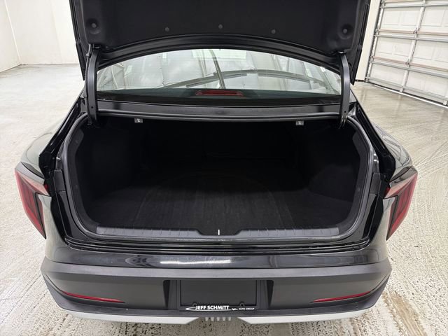 Used 2025 Kia K4 LXS image 15