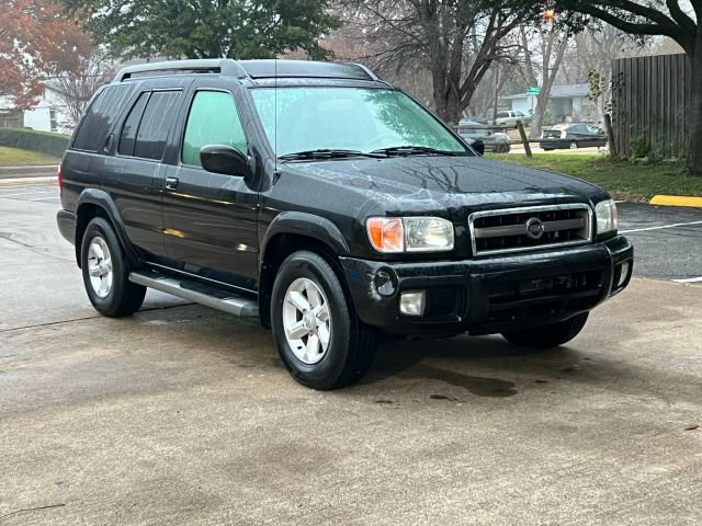 Used 2003 Nissan Pathfinder SE image 2