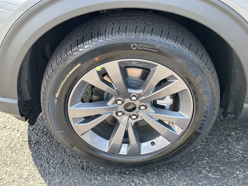 New 2027 Ford Explorer Active w/ Active Comfort Package AWD/4WD image 6