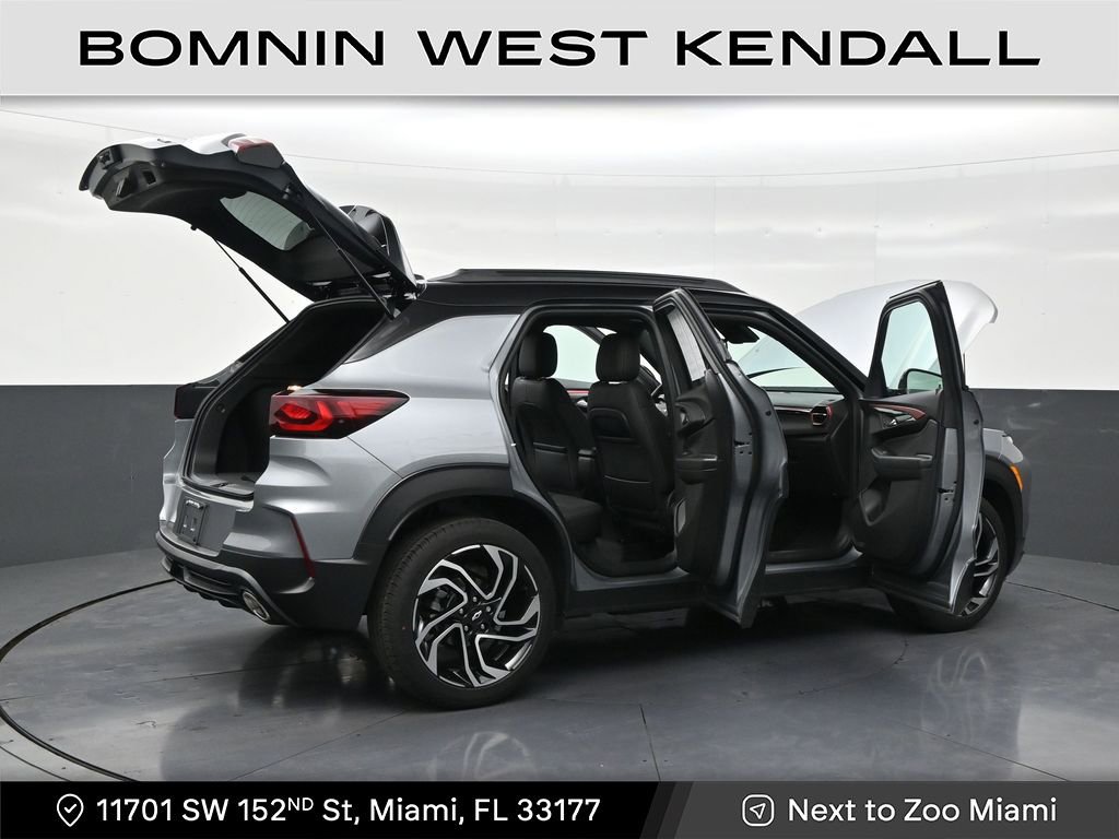 Used 2025 Chevrolet TrailBlazer RS image 29