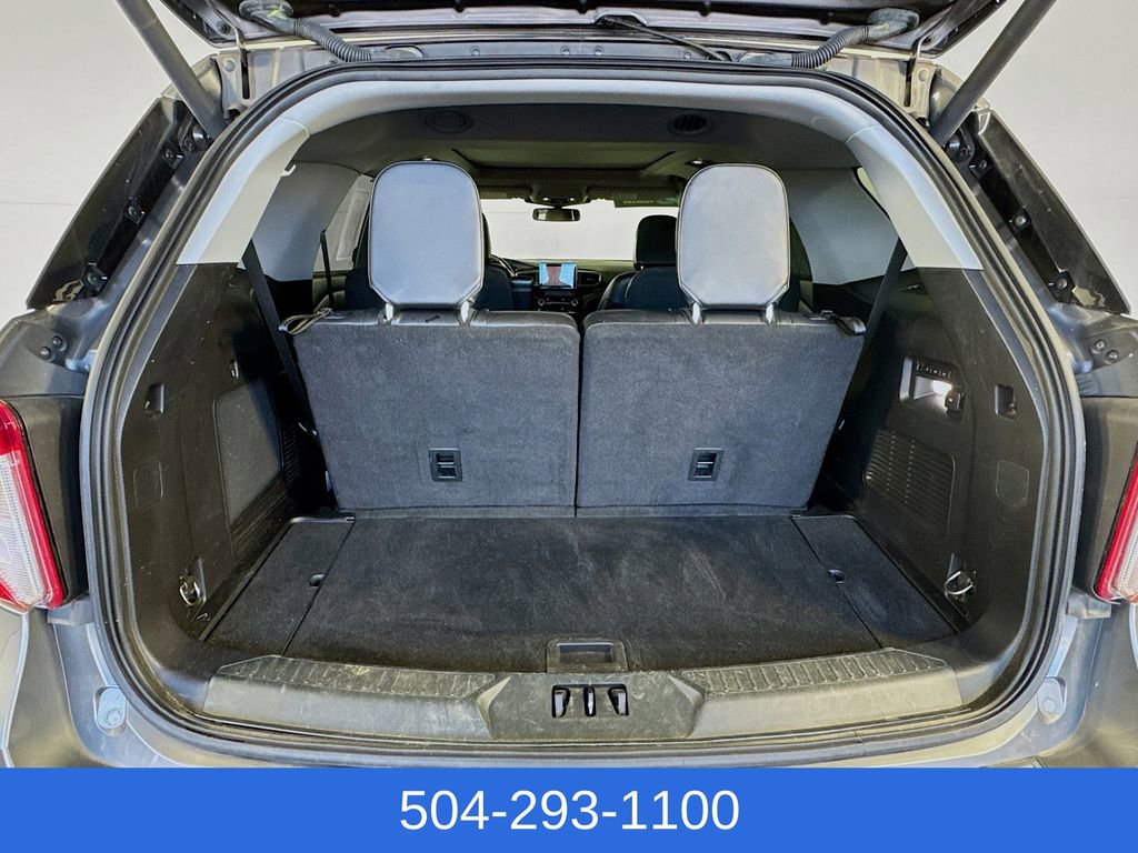 Used 2021 Ford Explorer Limited w/ Equipment Group 301A image 28