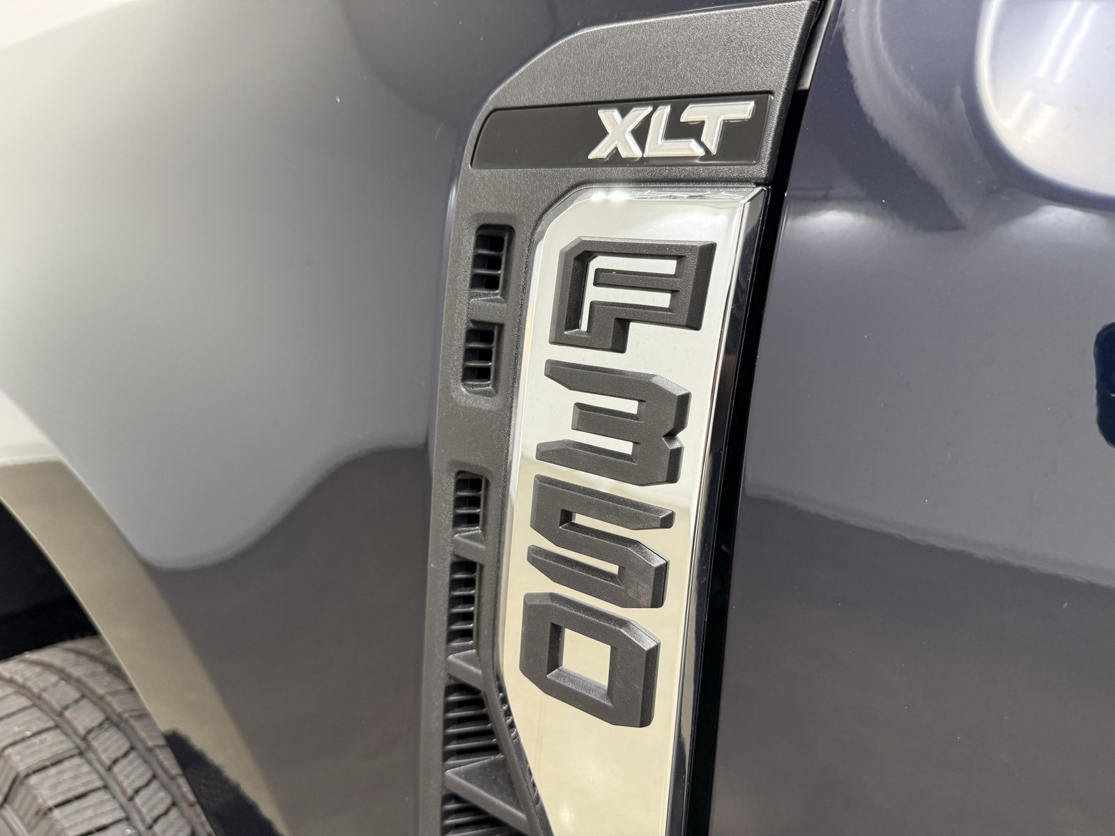 New 2025 Ford F350 XLT w/ XLT Value Package image 8