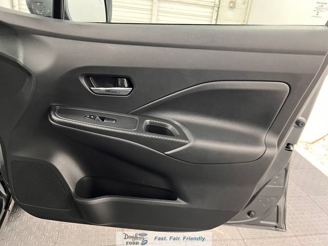 Used 2025 Nissan Versa SV FWD image 33
