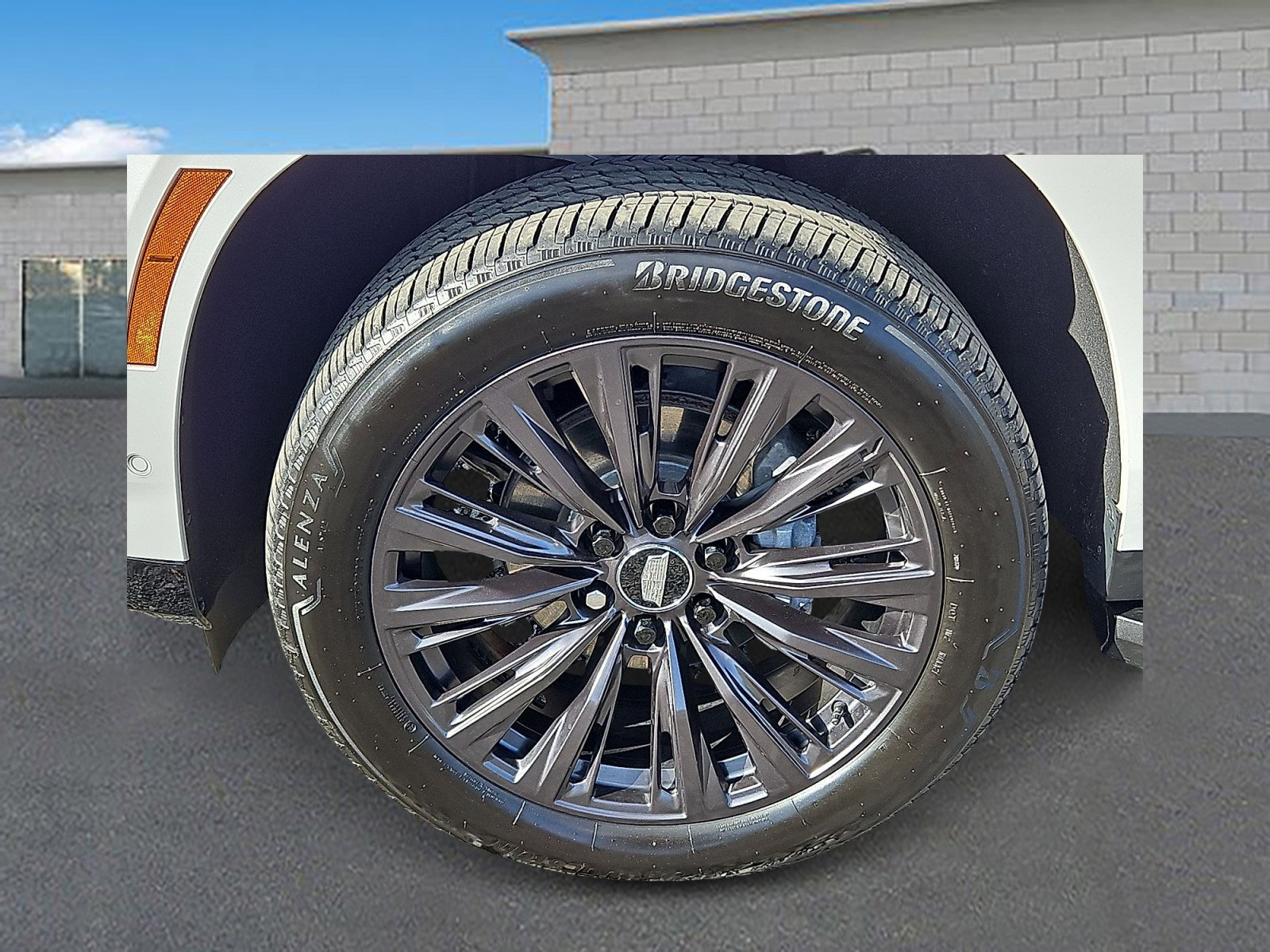 Certified 2025 Cadillac Escalade Sport w/ LPO, ONYX Package image 8