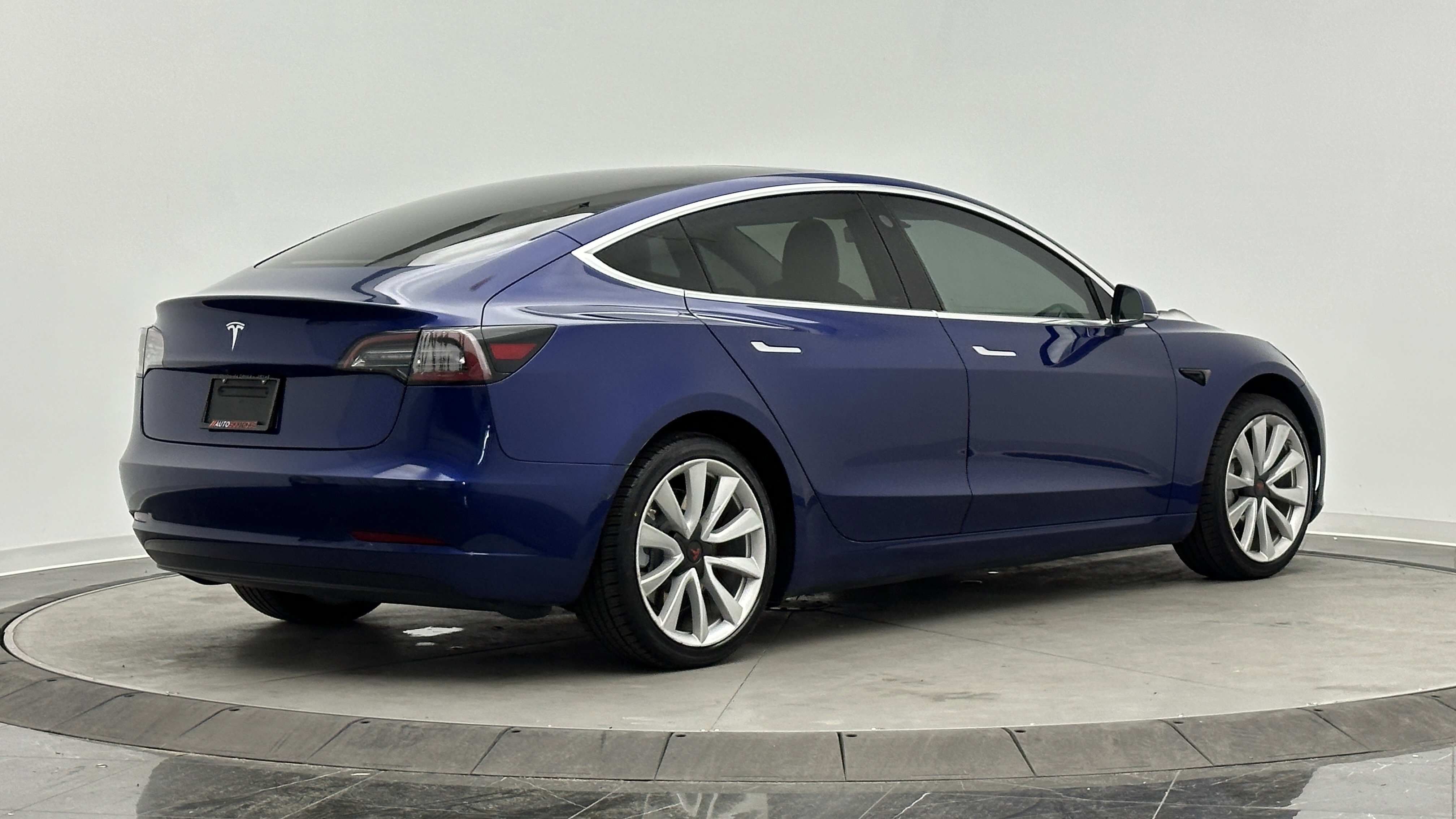 Used 2020 Tesla Model 3 Standard Range Plus image 7