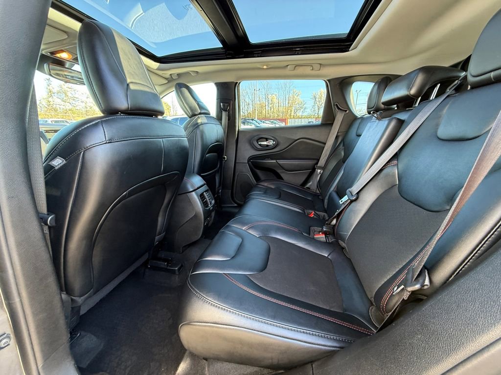 Used 2022 Jeep Cherokee Trailhawk w/ Sun, Sound & Nav Group image 25