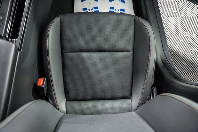 New 2026 Toyota Prius Plug-In Hybrid FWD image 33