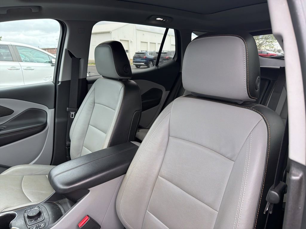 Used 2020 GMC Terrain SLT w/ Preferred Package image 13